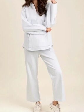 New Le Marais Light Blue Relaxed Lounge Top & Pants Set